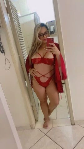 Lily Machado — 3 / 5