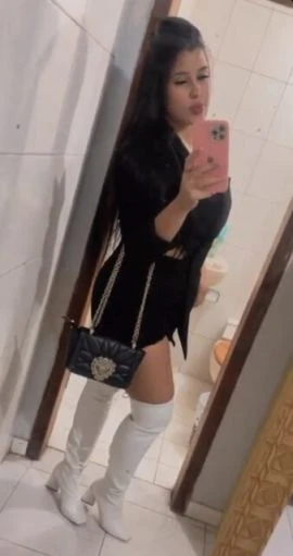 Manuela Dutra — 3 / 5
