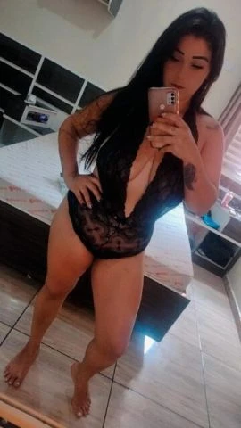 Erika Ribeiro — 8 / 9