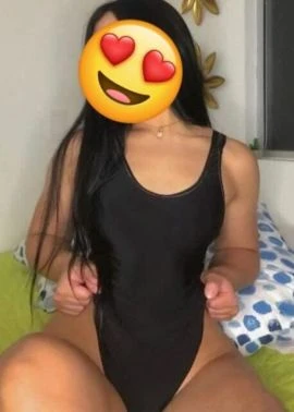Alana Almeida — 2 / 4