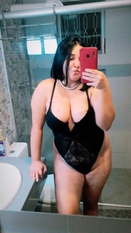 Bia Castro — 2 / 9