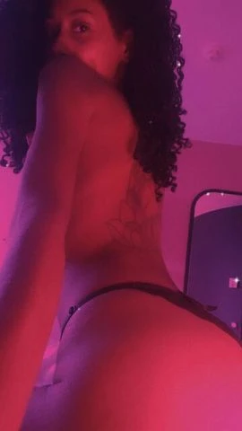 Anna Neves, Escort, Manaus