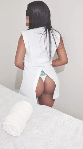 Letícia Barreto — 3 / 5