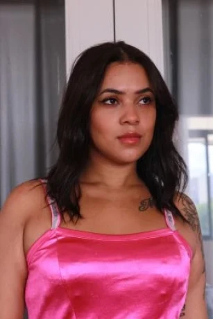 Pamela Alves — 5 / 6