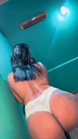 Tatty Santos — 3 / 9