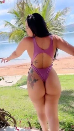 Mia Soares — 2 / 4