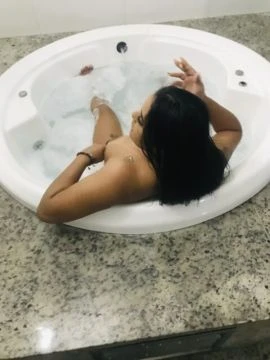 Pamela Fialho — 4 / 5