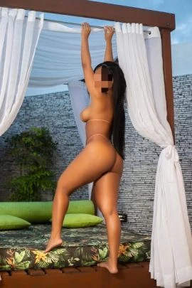Bela Feitosa — 2 / 7
