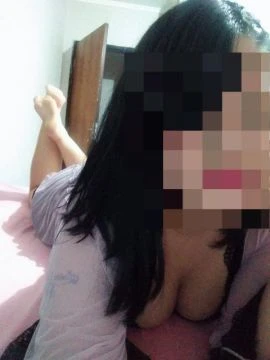 Aghata Muniz — 4 / 9