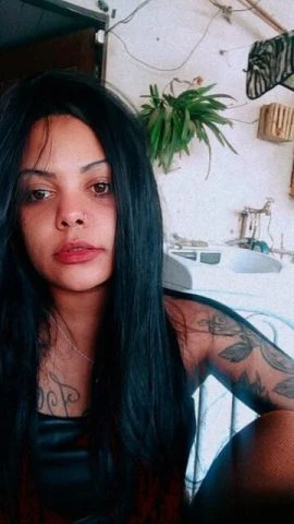 Ana Julia — 4 / 5