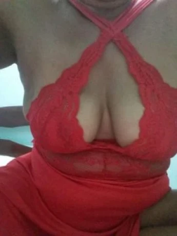 Aline Ferraz — 4 / 5