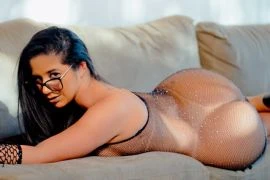 Mirella Bastos — 6 / 9