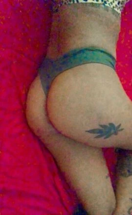 Jessica Louis — 2 / 5