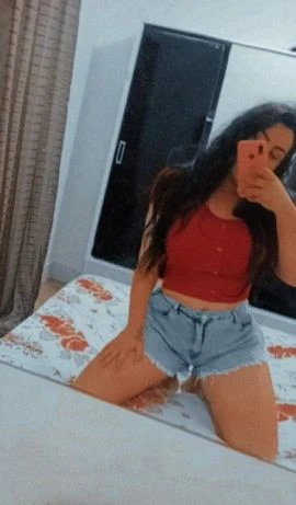 Lorena Prata — 2 / 8