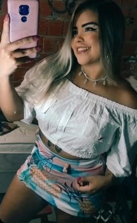 Indy Vieira — 3 / 4