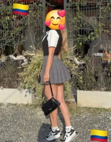 Salomé Colombiana — 6 / 9