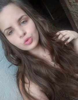 Maria Vitória — 7 / 8