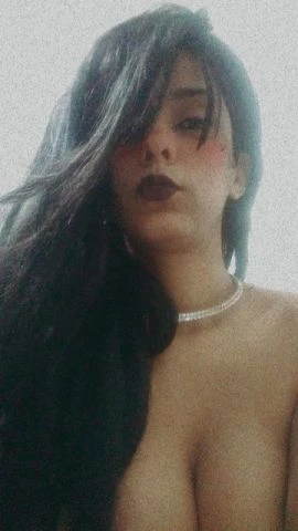 Mia Santos — 3 / 9