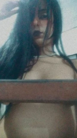 Mia Santos — 6 / 9