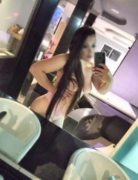 Nicoly Alves — 5 / 9