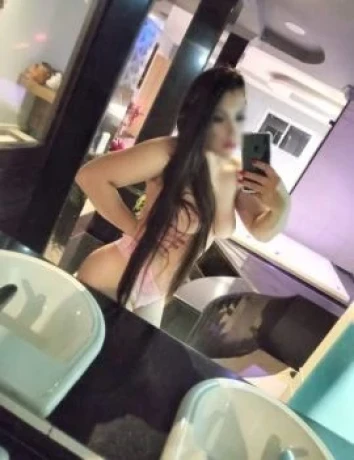 Nicoly Alves — 5 / 9