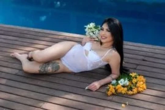 Chiara Alves — 4 / 5