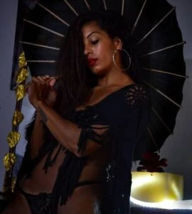 Rihanna Lacerda — 4 / 5