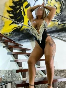 Kamilla Dumon — 8 / 9