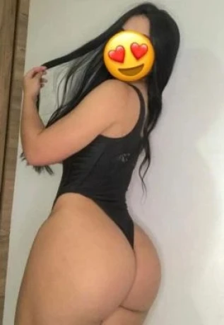 Alana Almeida — 3 / 4