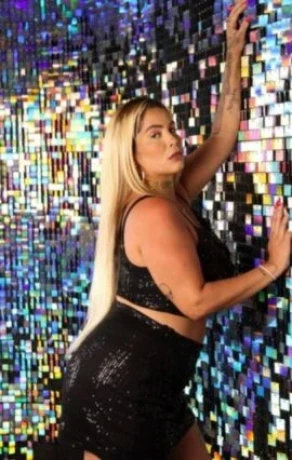 Vivi Sampaio — 2 / 5