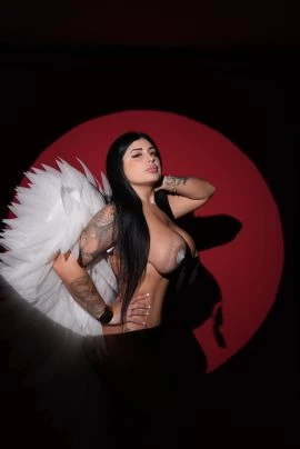 Nekane — 8 / 9