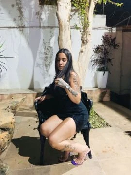 Roberta Souza — 2 / 5
