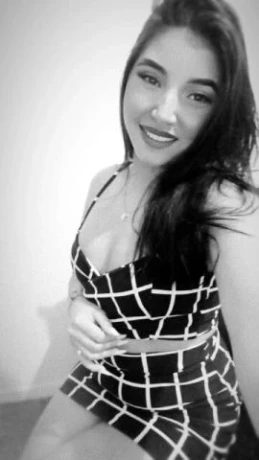 Maia Souza — 2 / 5