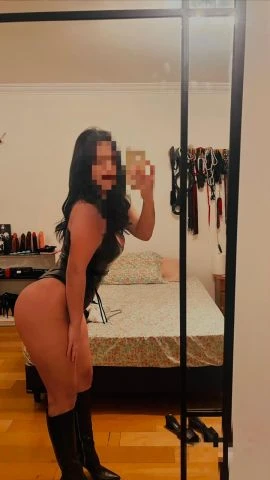 Melany — 8 / 9