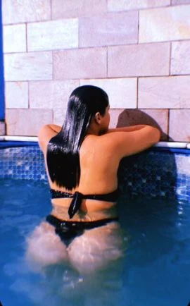 Carla Almeida — 4 / 5