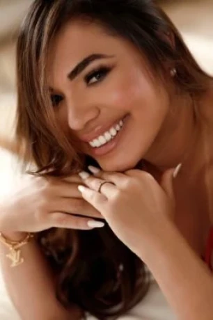 Gaby Brandão — 4 / 9