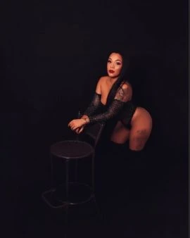 Lari Biank — 3 / 9