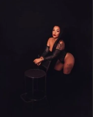 Lari Biank — 3 / 9