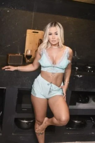 Lara Caldas — 3 / 5