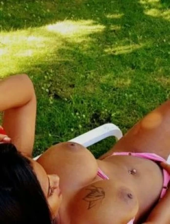 Mia Lisboa — 8 / 9