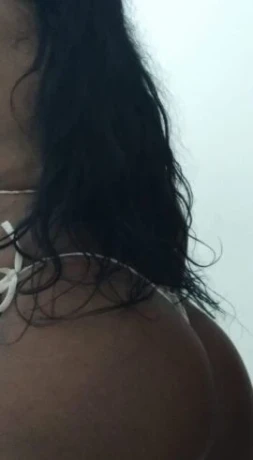 Pâmela Rosa — 3 / 5