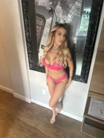 Karina Oliveira — 3 / 5