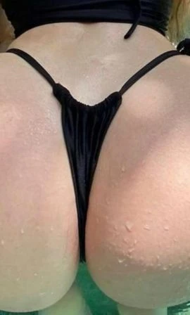 Laine Freitas — 2 / 6