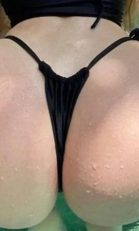 Laine Freitas — 2 / 6