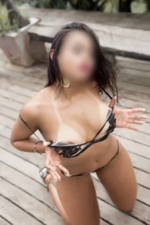 Lorena Vilaça — 8 / 9