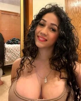 Nicole — 5 / 9
