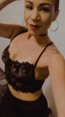 Keitty Castro — 4 / 5