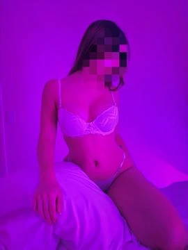 Brenda — 1 / 9