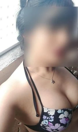 Aghata Muniz — 2 / 9