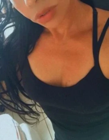 Vanessa Mendes — 5 / 7